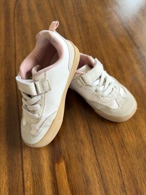 OshKosh B'gosh White and Pink Toddlers' Sneakers